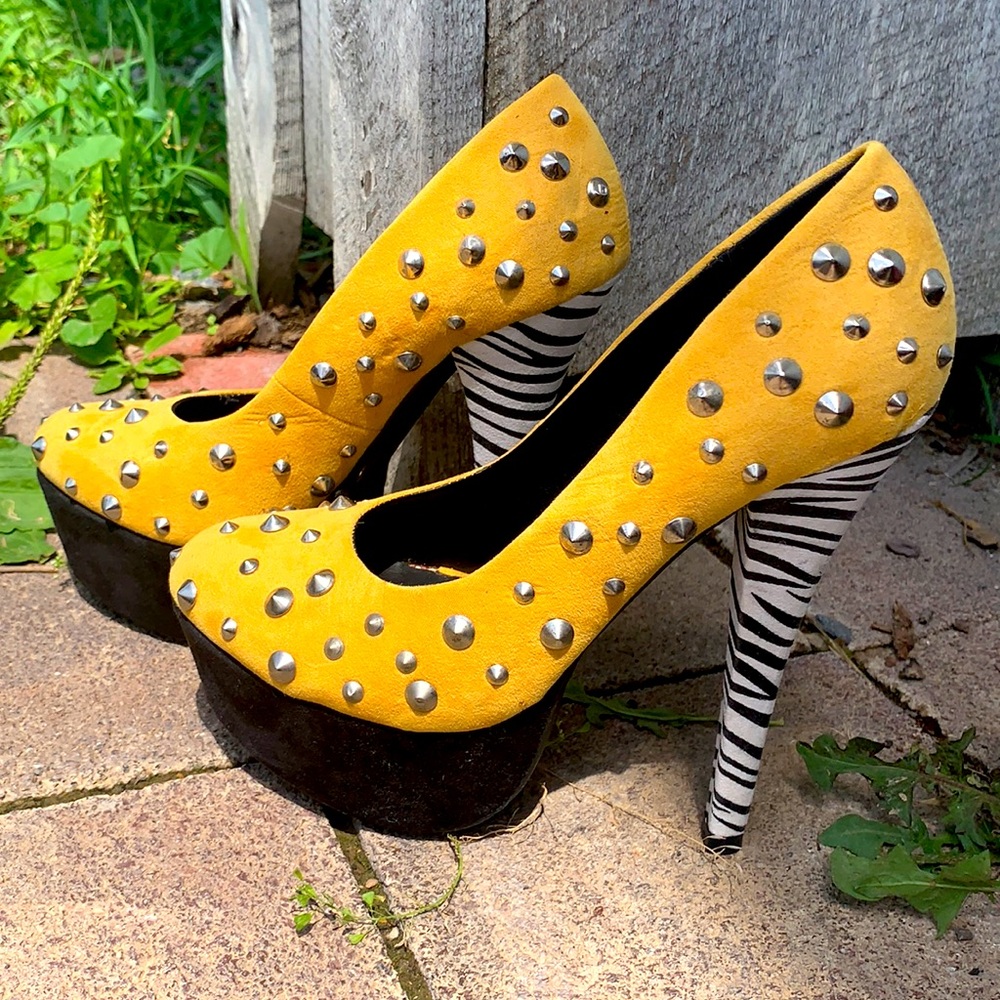 FRH studded yellow zebra heels